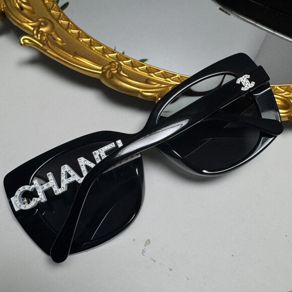 Chanel Logo Sunglasses☀️ - Picture 5 of 11